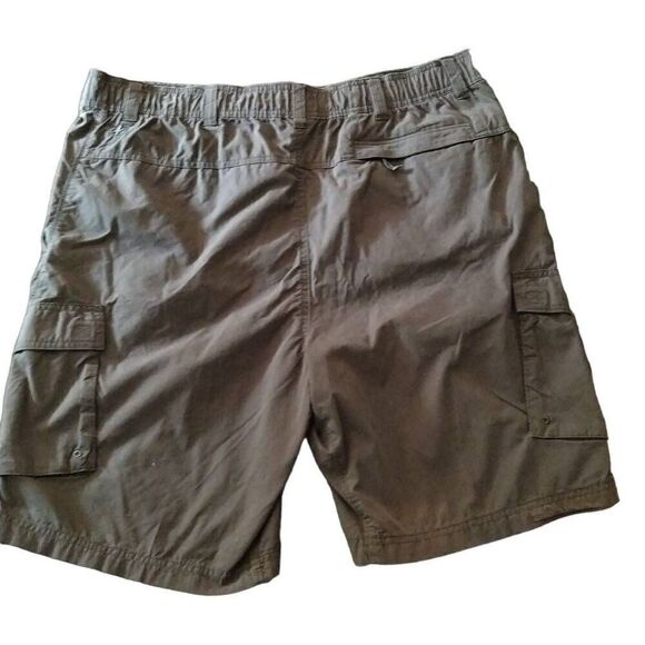 NordicTrack Shorts, Dark Olive Green, Size 36 NWT - Picture 3 of 7